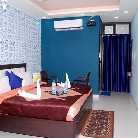 רישיקש Hotel Devbhoomi Inn מראה חיצוני תמונה