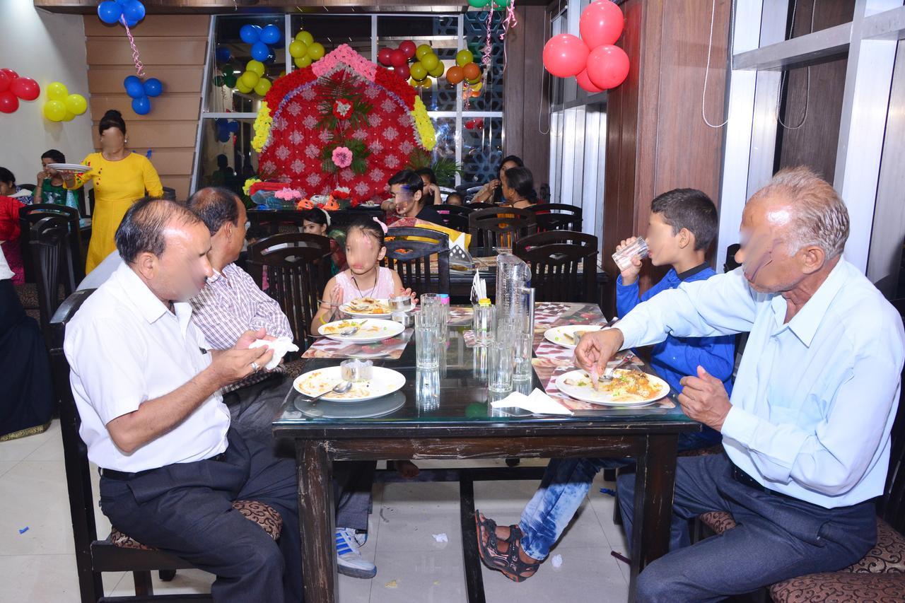 רישיקש Hotel Devbhoomi Inn מראה חיצוני תמונה