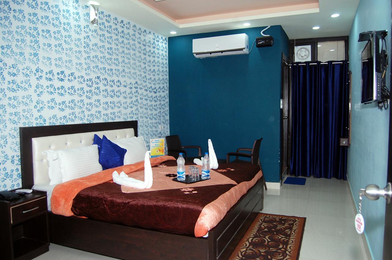 רישיקש Hotel Devbhoomi Inn מראה חיצוני תמונה