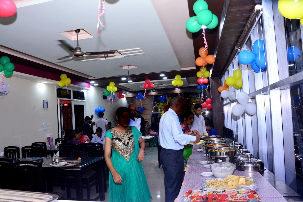 רישיקש Hotel Devbhoomi Inn מראה חיצוני תמונה