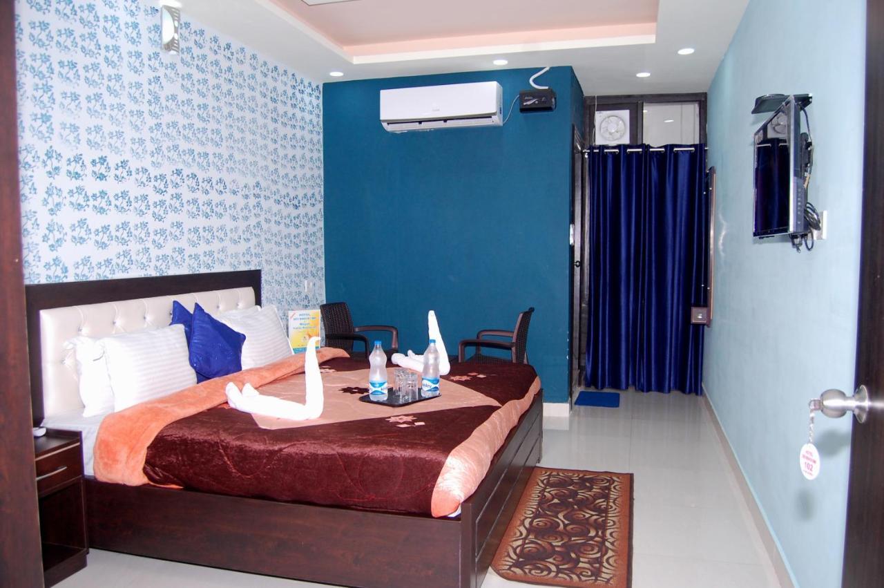 רישיקש Hotel Devbhoomi Inn מראה חיצוני תמונה