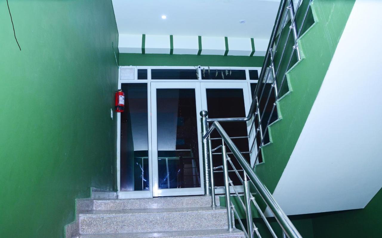 רישיקש Hotel Devbhoomi Inn מראה חיצוני תמונה